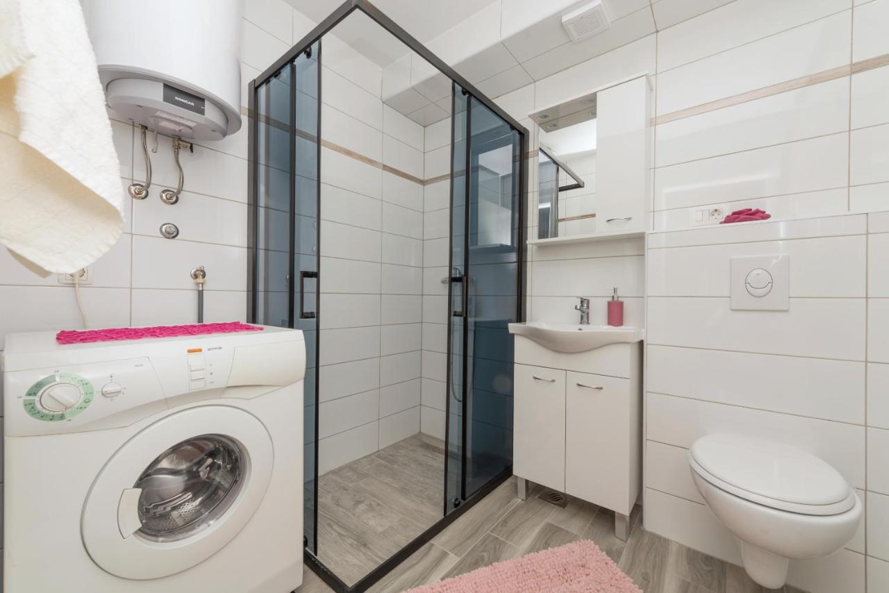 Apartment Strawberry ماكارسكا المظهر الخارجي الصورة
