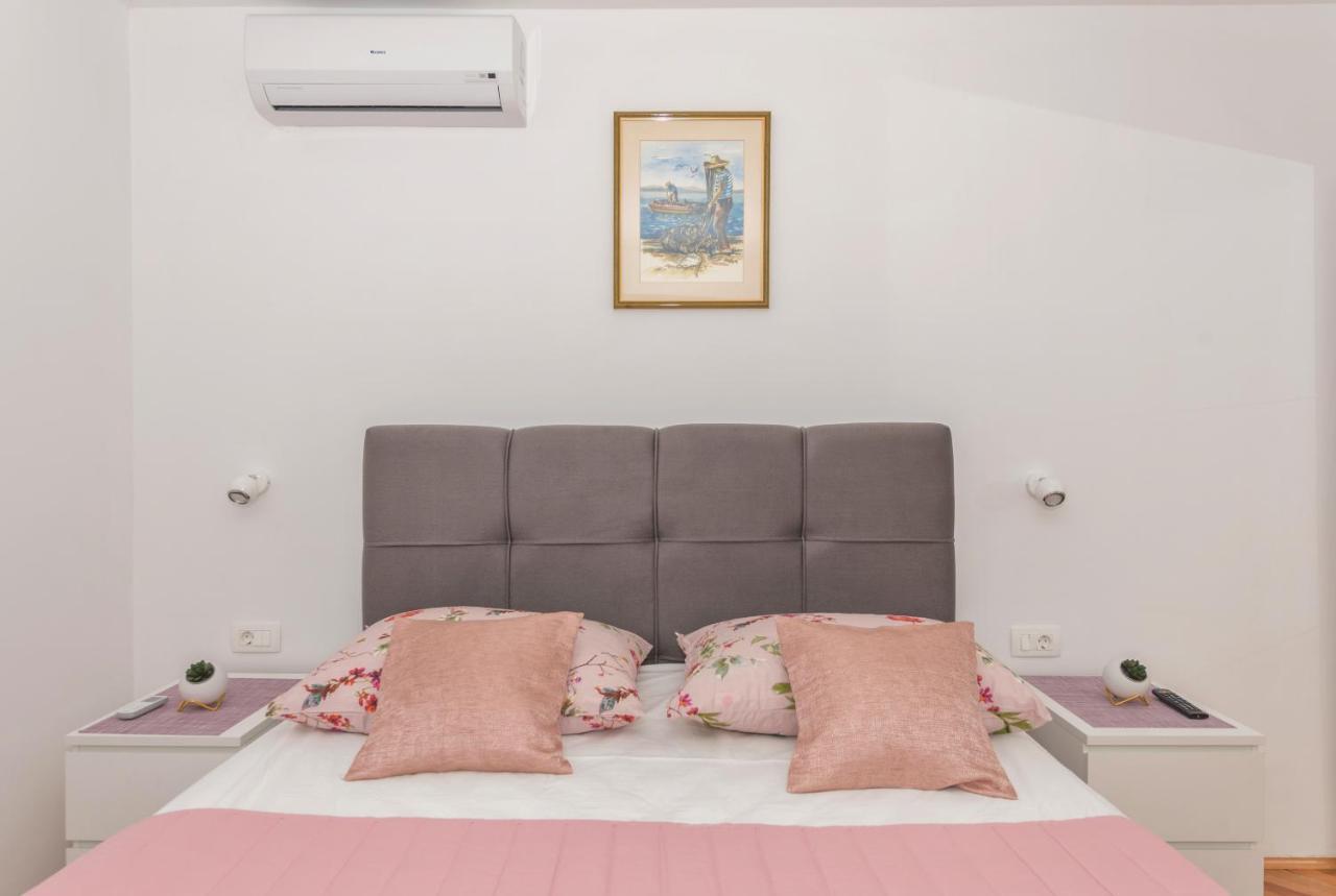 Apartment Strawberry ماكارسكا المظهر الخارجي الصورة