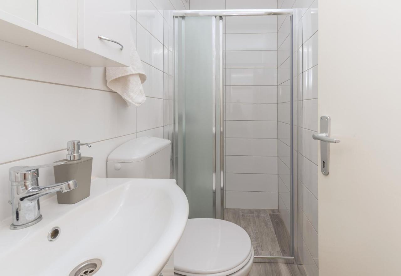 Apartment Strawberry ماكارسكا المظهر الخارجي الصورة