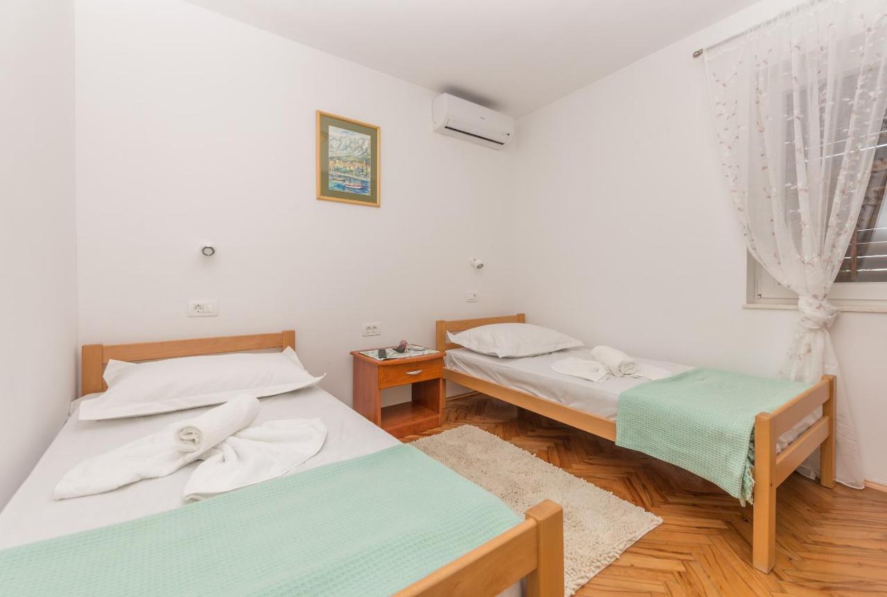 Apartment Strawberry ماكارسكا المظهر الخارجي الصورة