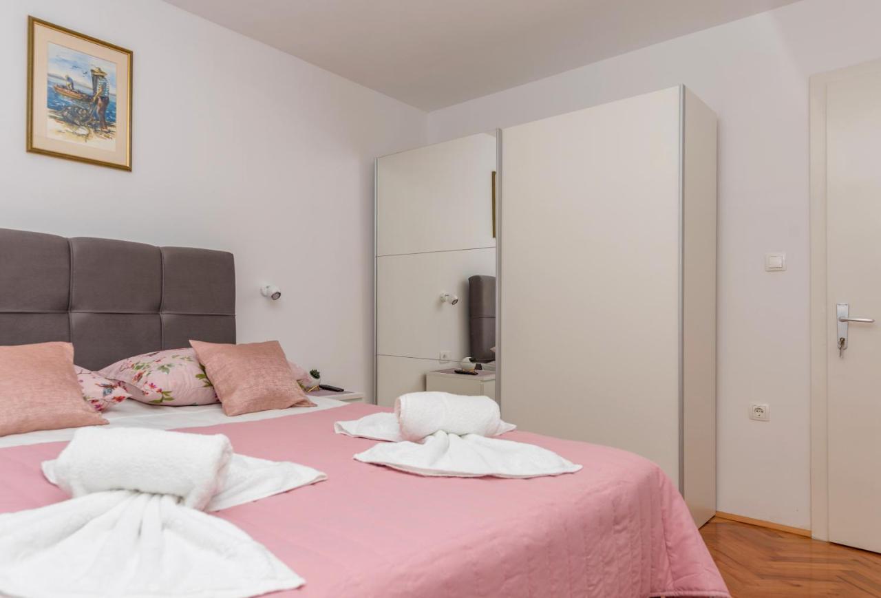 Apartment Strawberry ماكارسكا المظهر الخارجي الصورة